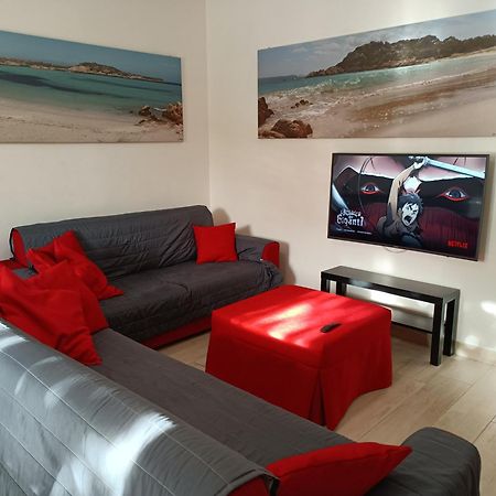 Appartamento Vacanze Alla Maddalena Екстер'єр фото